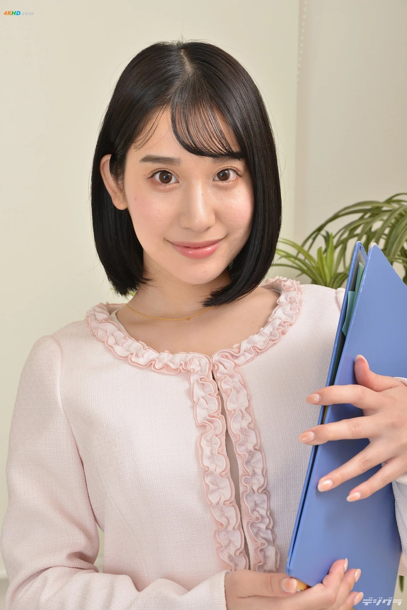 Emi Nishino