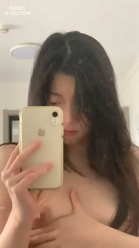 Hot Girl Lưu Gia Tuệ bị bạn trai chịch không thương tiếc